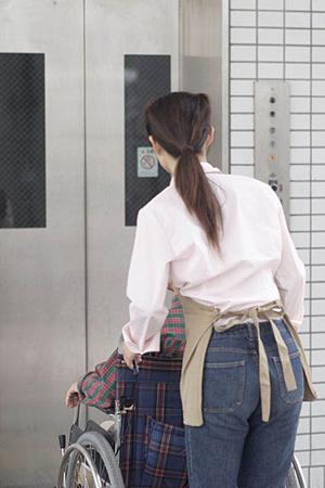 調剤業務を効率化させる電子薬歴システム