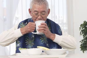 「見えない矯正治療の新常識！マウスピース矯正で歯並びを整えるメリットと選び方ガイド」